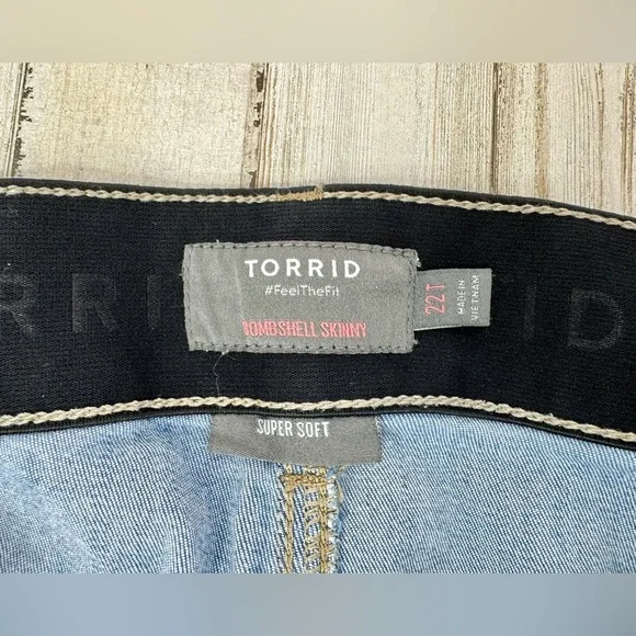 Torrid Jeans Women's Size 22T Blue High-Rise Bombshell Skinny Denim 31" Inseam - Picture 5 of 11
